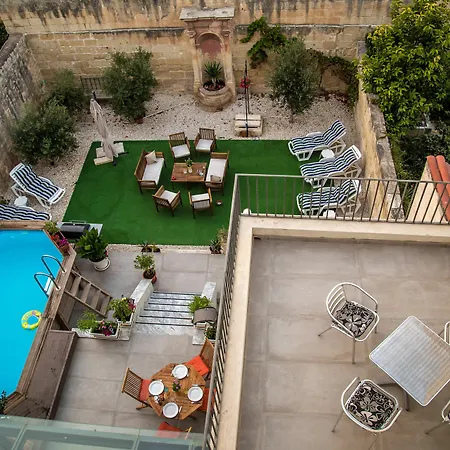 Alba Hotell