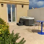 Hotel Alba 2*
