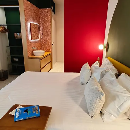 Alba Hotel 2*