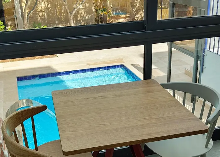 Alba 2* Σλιέμα